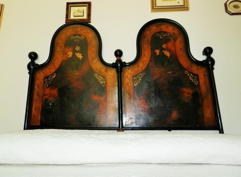 Bed and Breakfast Chicchiritanos Monti Habitación foto